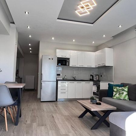 Lux Apartment Nea Kallikratia Nea Kallikrateia Exteriör bild