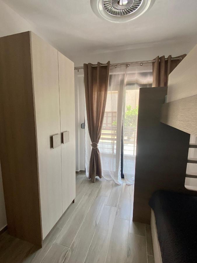 Lux Apartment Nea Kallikratia Nea Kallikrateia Exteriör bild